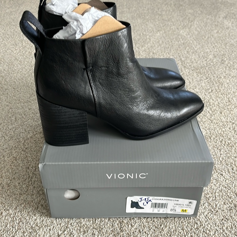 Vionic Lyssa Women's Heeled Boot Black